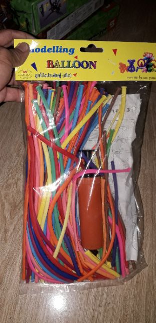 Sét túi khoảng100 cái bông bóng dài để tạo hình kèm ống bơm bằng nhựa mini của Thái Lan