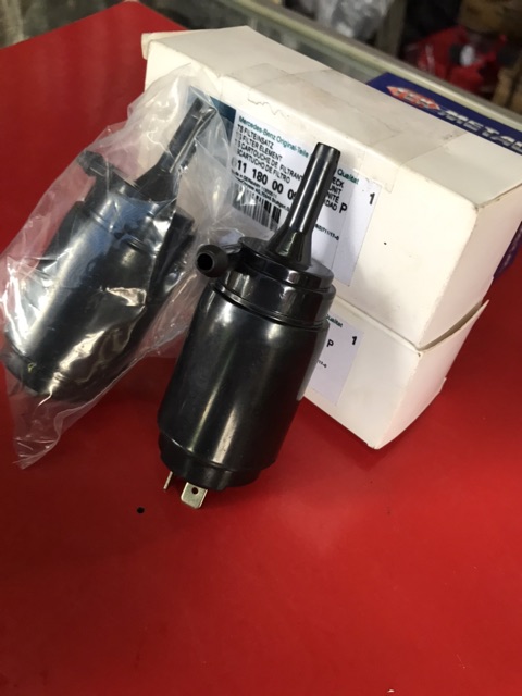 Motor bơm nước rửa kính Mercedes Benz Sprinter