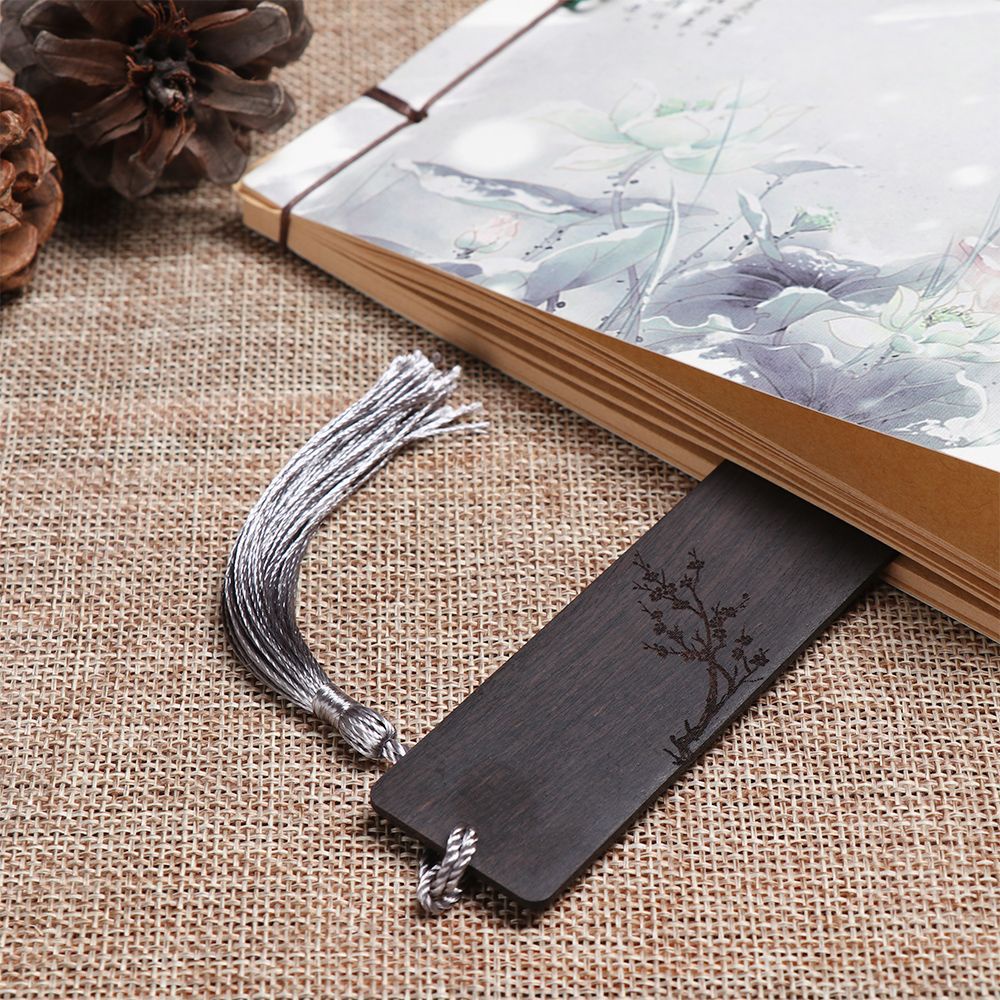 Thẻ đánh dấu sách bằng gỗ đàn hương phong cách Trung Quốc cổ điển