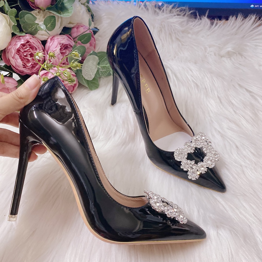 GIÀY MŨI ĐÍNH ĐÁ VUÔNG ( DẠNG KẸP)