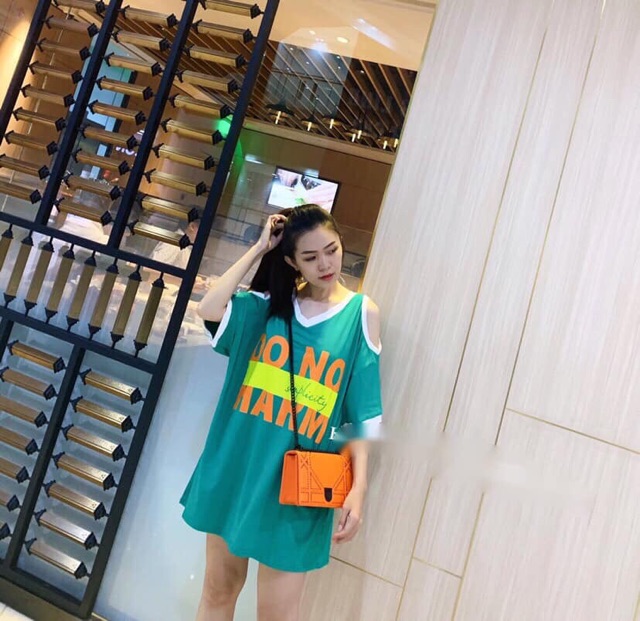 🍭🍭 Áo thun from dưới 70kg, from giấu quần ( Áo khoét vai y hình ) 🍭 Chất thun cotton 4 chiều dày mịn 🍭 Bao bán shop