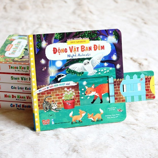 Sách chuyển động - First explorers - Night animals - Động vật ban đêm