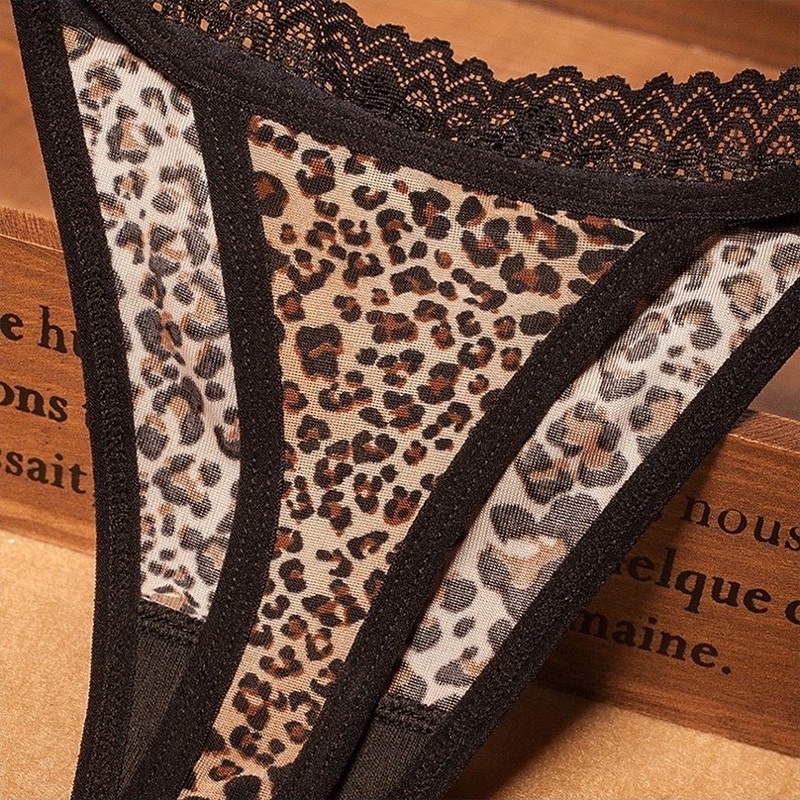 QL2227 - Quần Lót Hoạ Tiết Báo Phối Viền Ren - Ôm Mông Gợi Cảm Cho Nữ - Lọt Khe Sexy