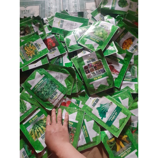 Quà Tặng 1 Gói Hạt Rau, Hoa,Củ, Quả Rạng Đông, trang nông, phú nông ...có hạt hết date..Ngẫu Nhiên Khi Mua Kèm Hóa Đơn