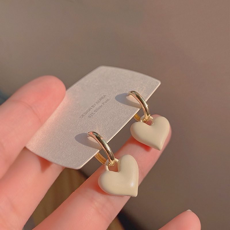 Khuyên Tai Hình Trái Tim Phong Cách Ngọt Ngào Thời Trang Hàn Quốc Cho Nữ