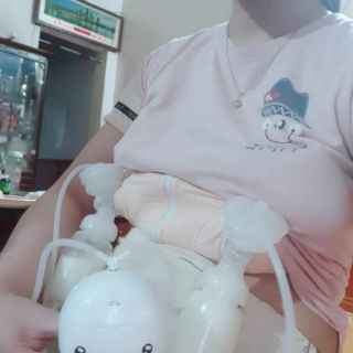 Máy hút sữa điện đôi real bubee Nhật ( tặng kèm túi trữ sữa)4