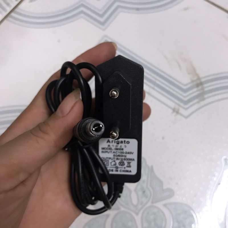 Nguồn Adapter 9V 0.6A chân thường 5.5mm dùng cho thiết bị mạng hàng chất lượng