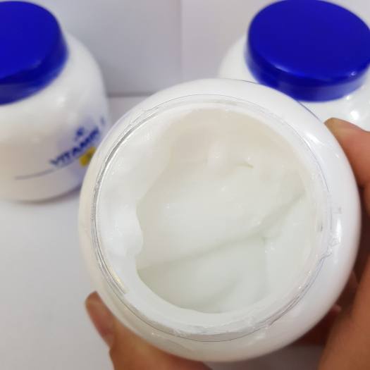 Kem dưỡng ẩm Vitamin E Aeron Thái Lan mờ nám giảm nhăn bảo vệ da 200ml - Hàng Nội Địa Thái
