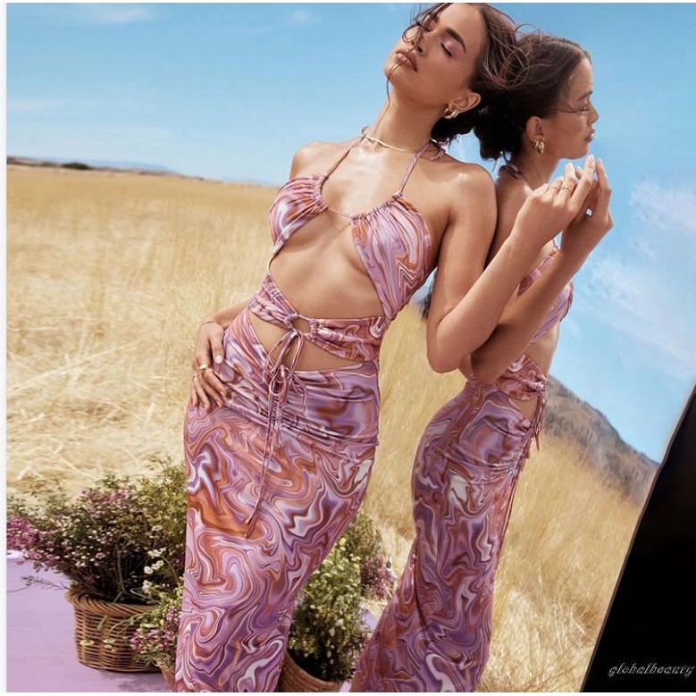 Đầm không tay cổ yếm phong cách mùa hè thời trang quyến rũ