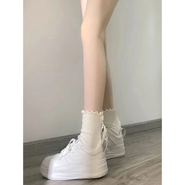 Giày Thể Thao Nữ Màu Trắng Phong Cách Mới