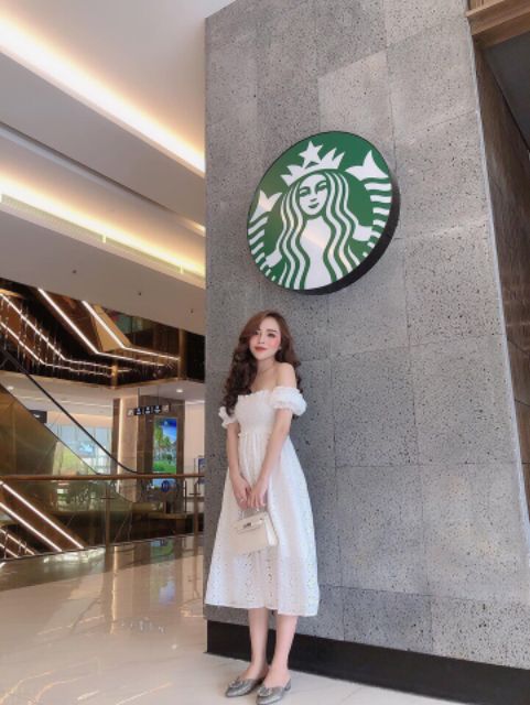 Đầm xô trắng bẹt vai