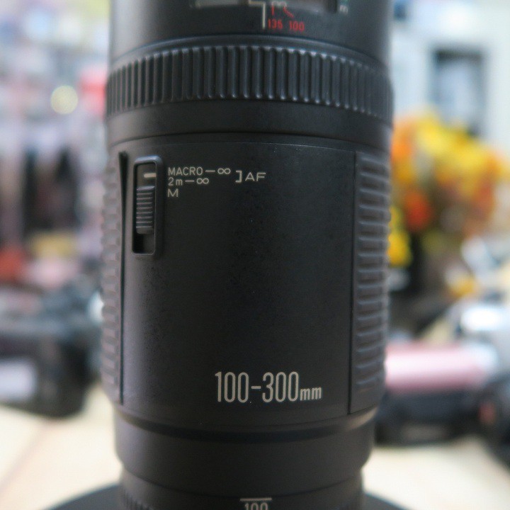 Ống kính Canon EF 100-300 L f5.6 tele dùng cho máy crop và FF canon