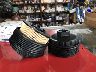 Chén(đế) lọc nhớt Ford Transit đời 2003-2006