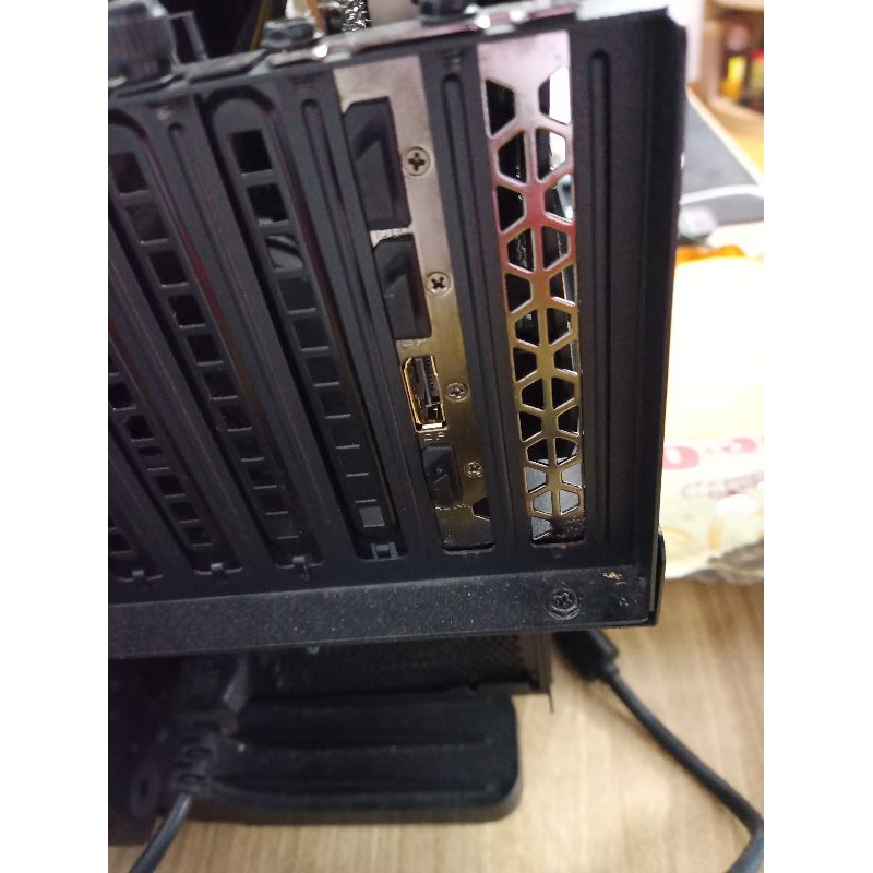 Gigabyte 5600xt Gaming Oc 6GB