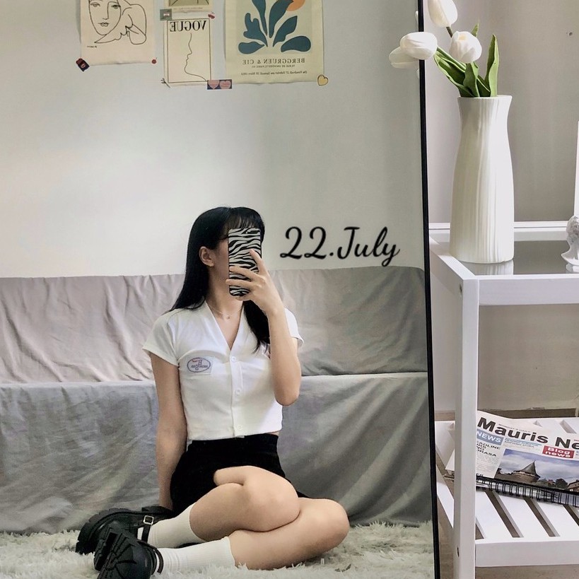 Áo croptop cổ V thêu Logo BS đủ màu sắcLogo thêu bao đẹp, màu chuẩn