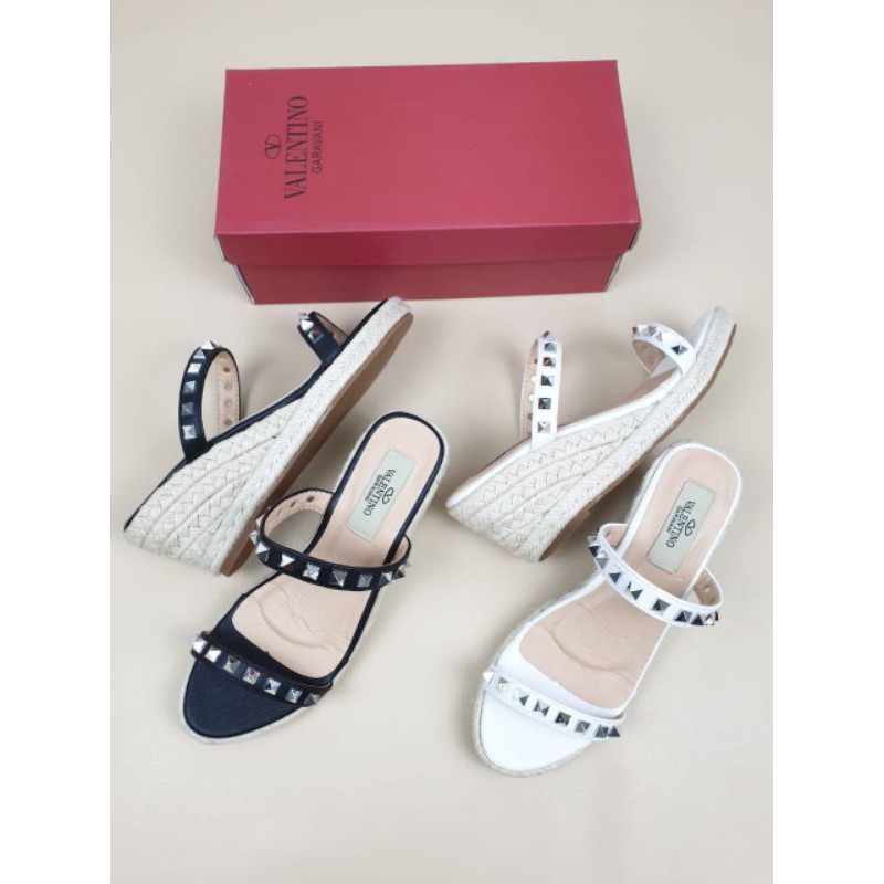 Valentino Giày Sandal Đế Xuồng 7cm Yc-3218 Thời Trang Trẻ Trung