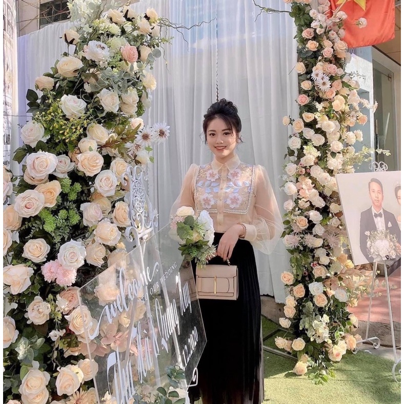 Túi nơ có quai đeo chéo cực xinh.