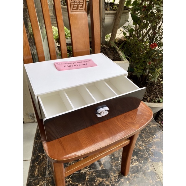Hộp chia tiền lẻ thu ngân 4 ngăn nắp đen 35cm