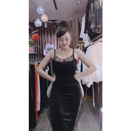 G9- đầm nhung 2 dây phối ren xẻ tà, màu đỏ