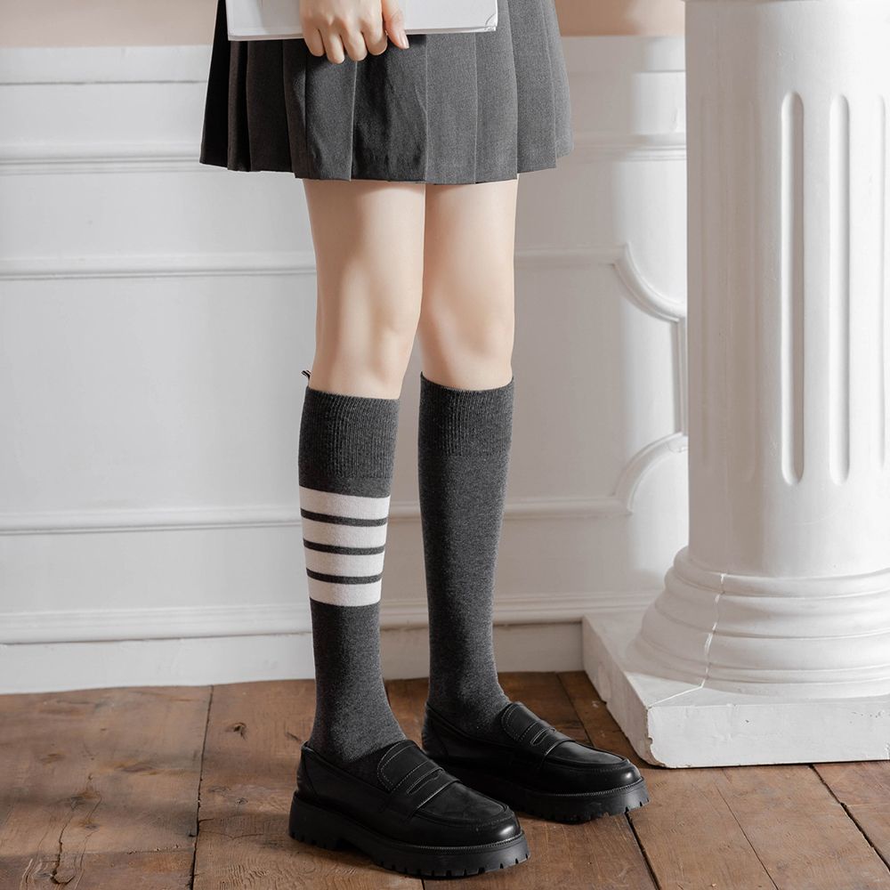 Đôi vớ dài qua gối co giãn họa tiết kẻ sọc dễ thương gợi cảm cho nữ