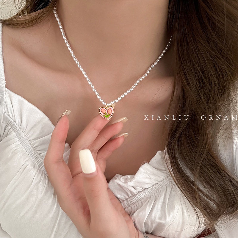 Vòng cổ Mặt Hoa Tulip Hồng Đính Ngọc Trai Thanh Lịch