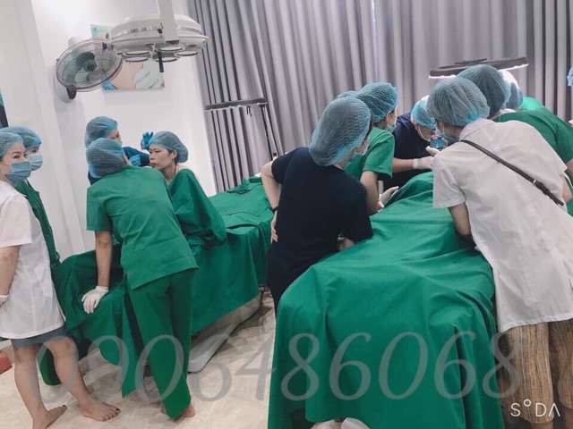 Tấm vải xanh phủ giường phẫu thuật (KT 1m5 *2m)