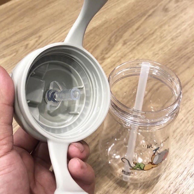 Bình tập uống nước có van chống sặc hình ngôi sao 280ml - loại có dây đeo