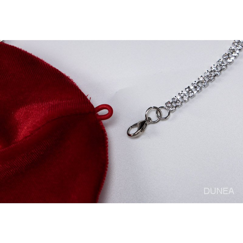 DUNEA Đầm sát nách cổ chữ V khoét sâu thiết kế quyến rũ