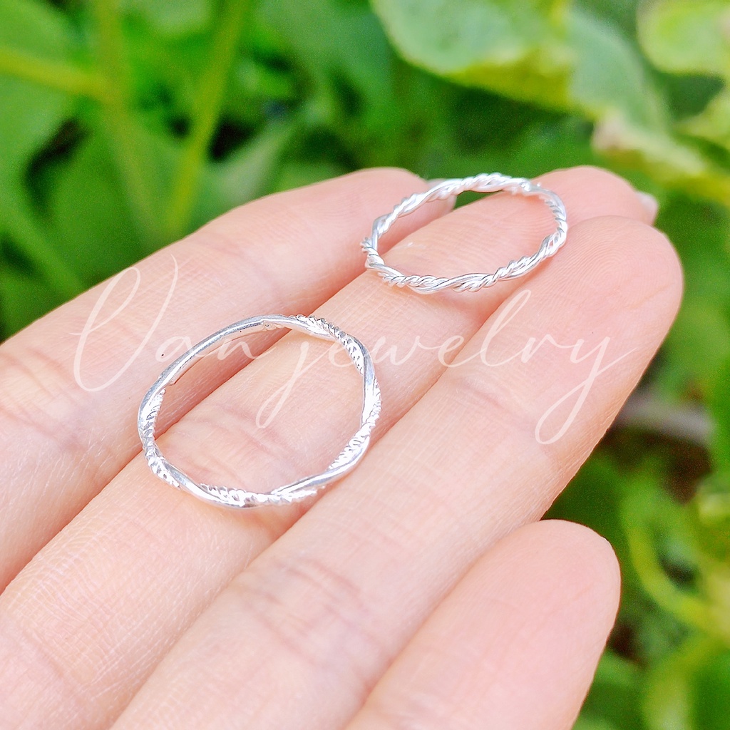 Nhẫn bạc nữ Nhẫn xoắn tết sợi bạc ta Van Jewelry V10009