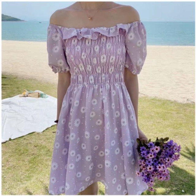 ĐẦM HOA TÍM BẸT VAI