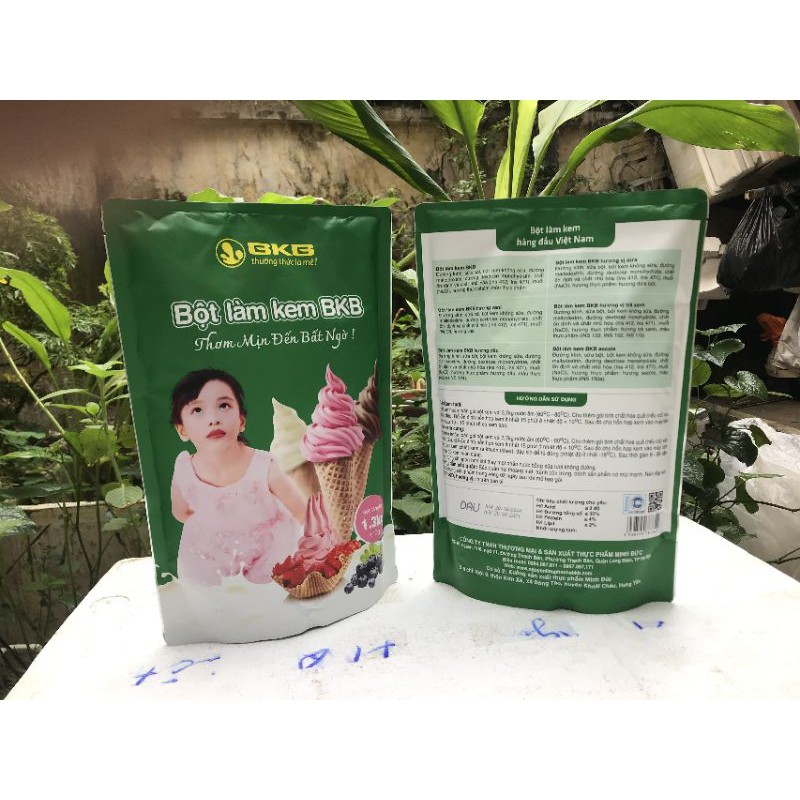 Bột làm kem tươi BKB vị socola gói 1.3kg