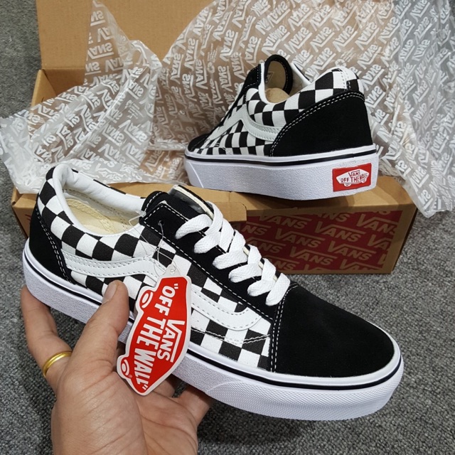 | Xả Xả| HOT THANH LÝ- Giầy vans caro trắng đen 1:1 ( full box + free ship ) 2020 Có Sẵn > ! :