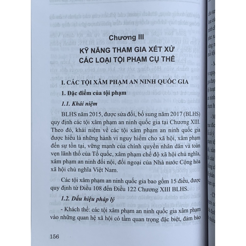 Sách luật - Kỹ năng nghiệp vụ hội thẩm dung trong xét xử các vụ án hình sự (Tái bản lần thứ nhất)