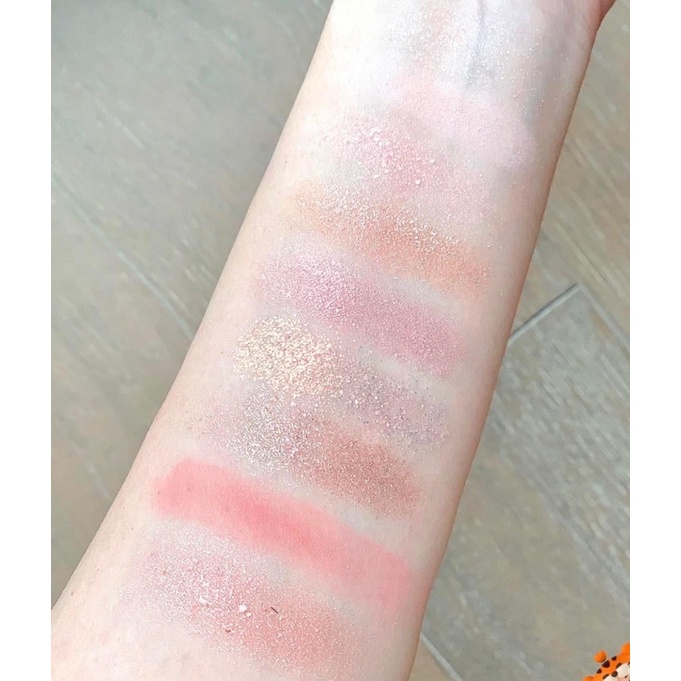 Bảng phấn mắt nhũ 3CE Multi Eye Color Palette Delightful, Short Again cho đôi mắt lung linh