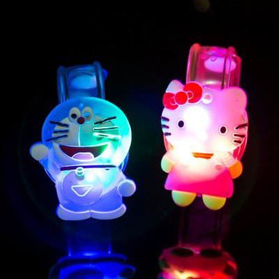 Qùa tặng noel, vòng tay phát sáng cho bé