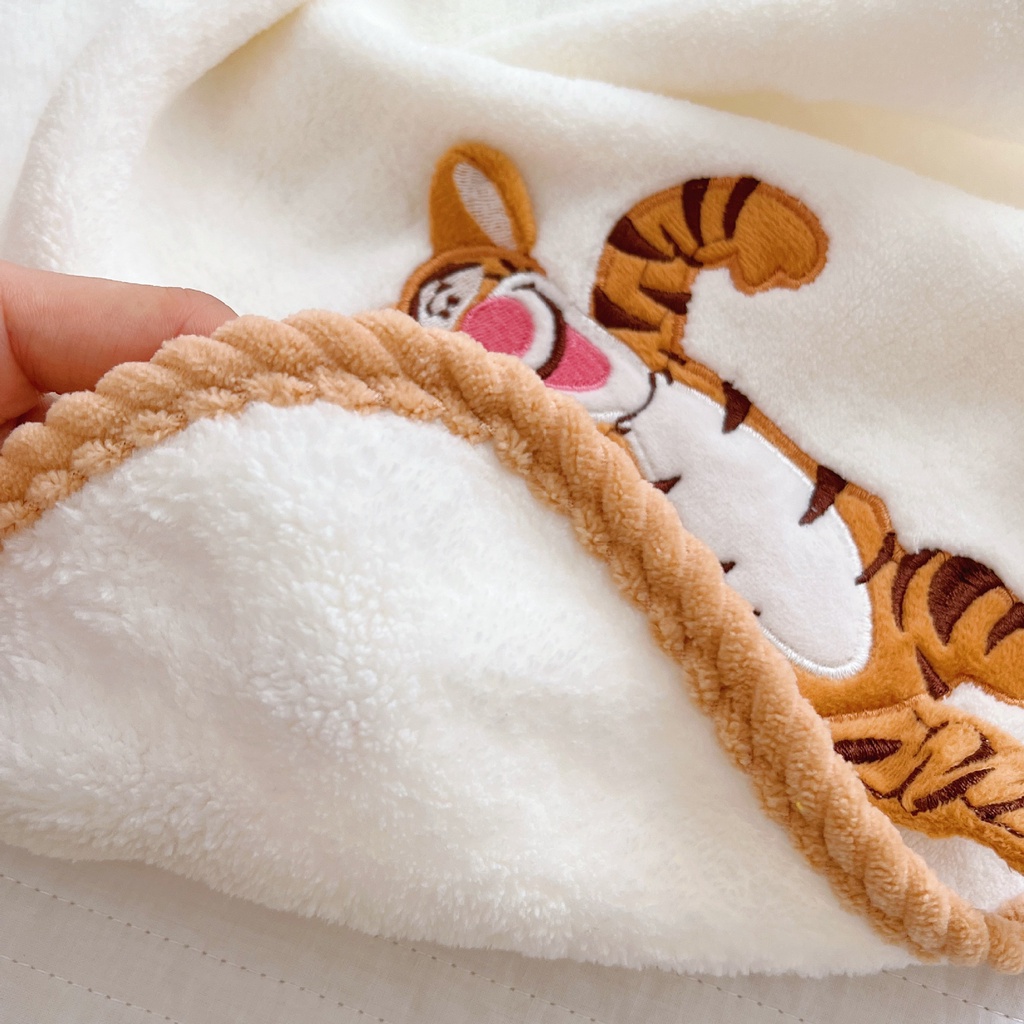 Bộ Khăn Tắm Hai Mảnh Thêu Họa Tiết Hoạt Hình Dành Cho Trẻ Em Và Người Lớn