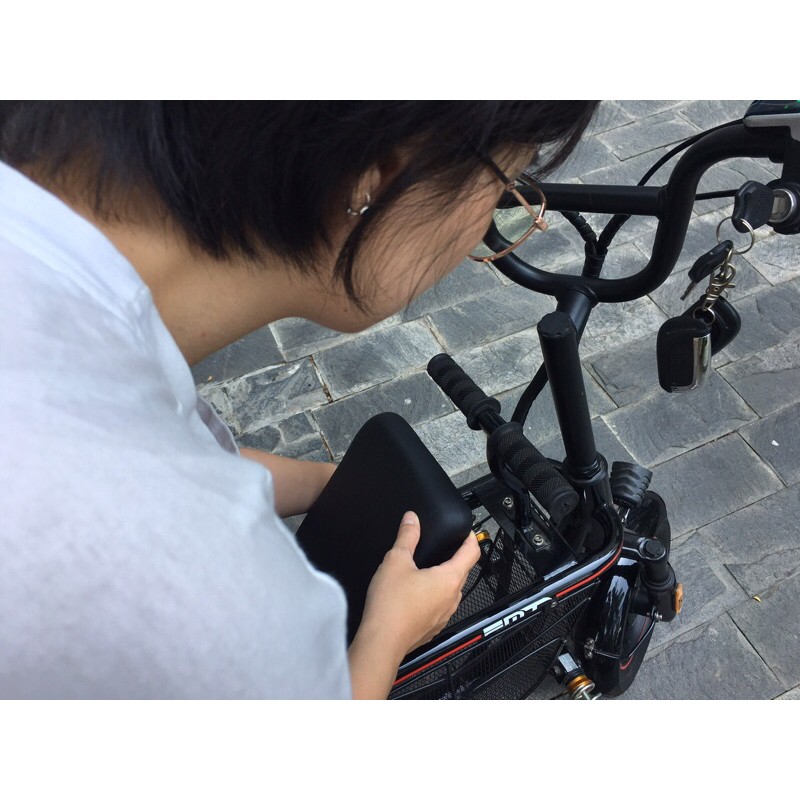 Xe đạp điện gia đình FMT-pin LITHIUM 15AH-3 GHẾ NGỒI rộng rãi