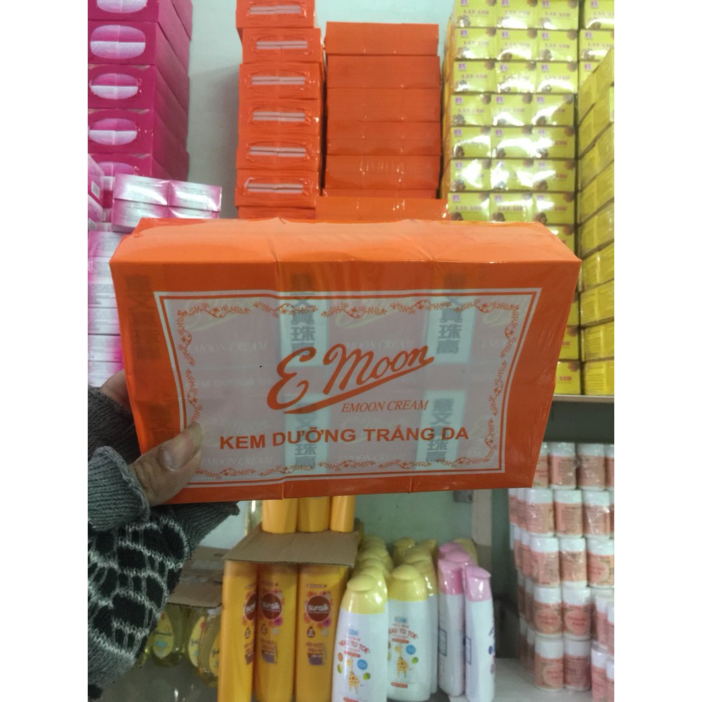 1 lốc 12 hộp kem EMON , mụn ,nám, trắng da