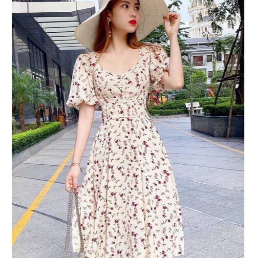 Váy Voan Hoa Trắng Xòe , Đai Eo Cổ Tim Họa Tiết Cườm Ngọc Thời Trang - Winchois