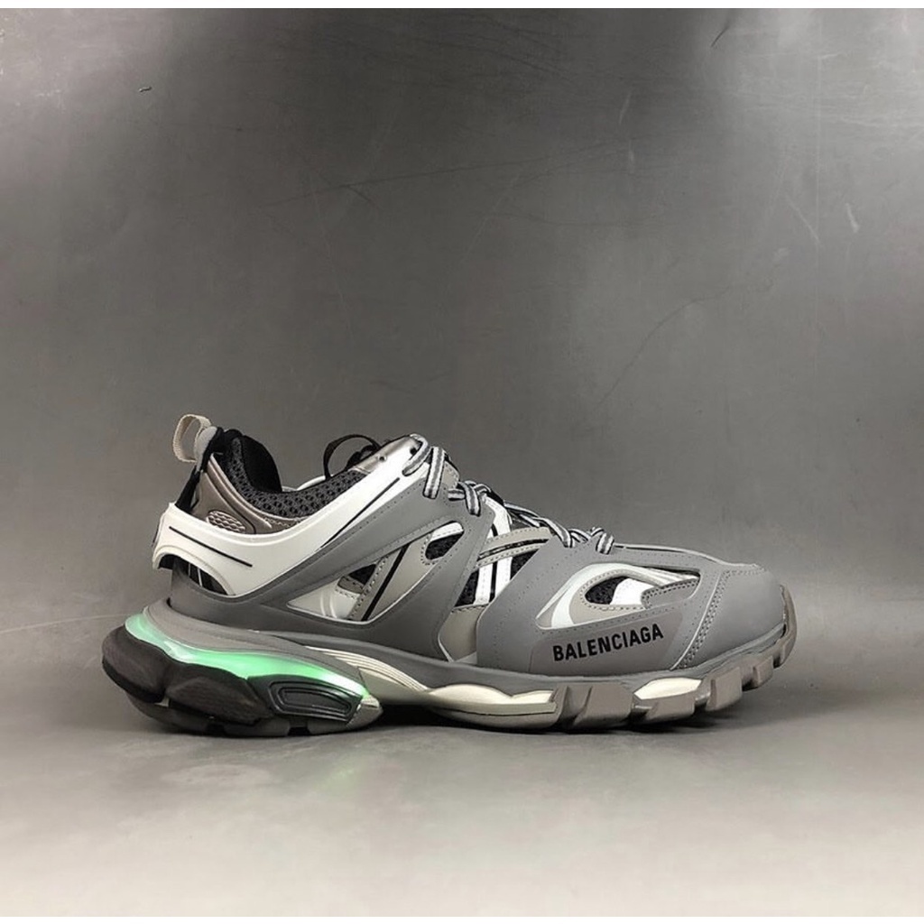 Giày Nam Nữ Giày Sneaker Track 3.0 Màu Xám Đèn Led