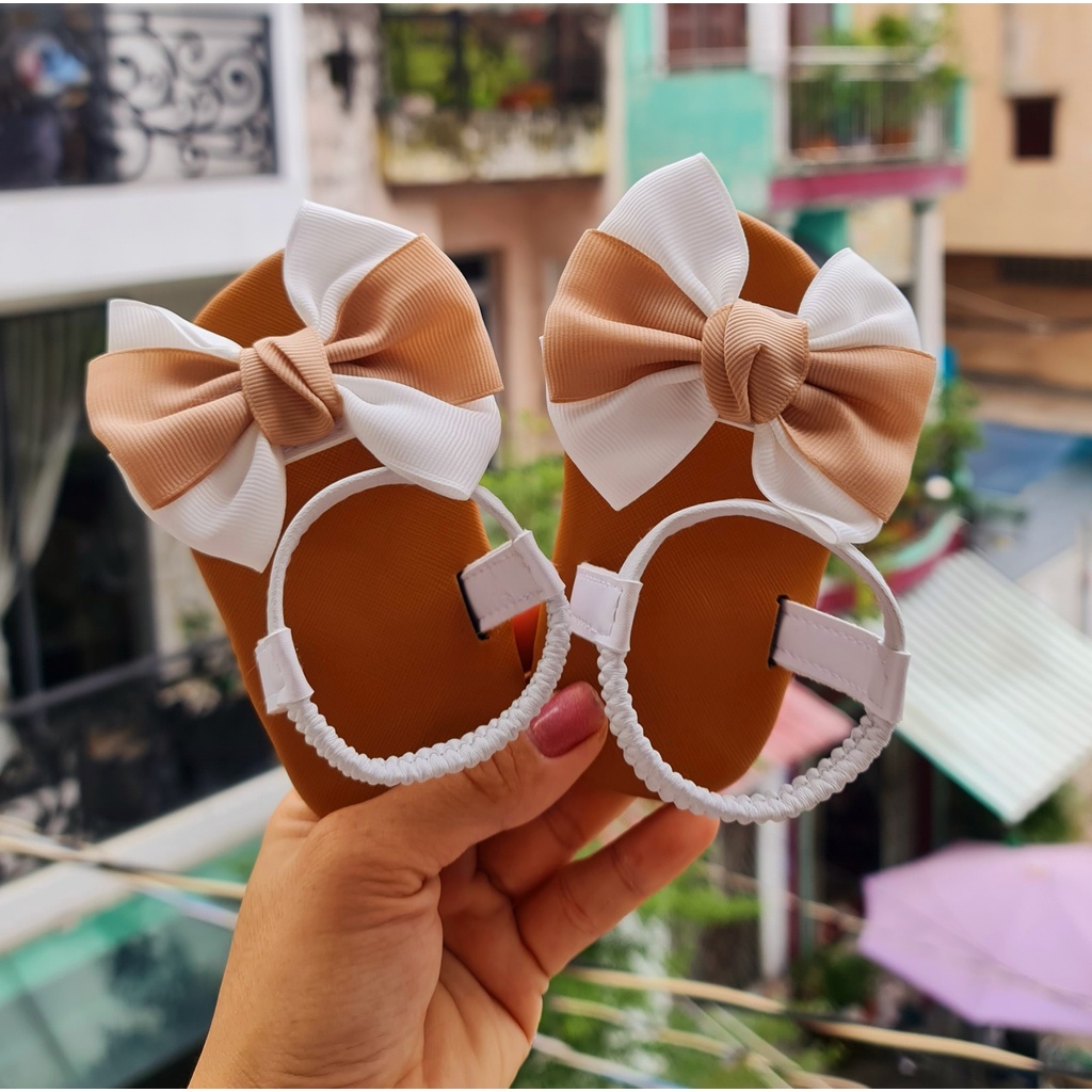 Giày nơ tiểu thư cho bé gái quai thun êm chân bé nhiều màu chất liệu da