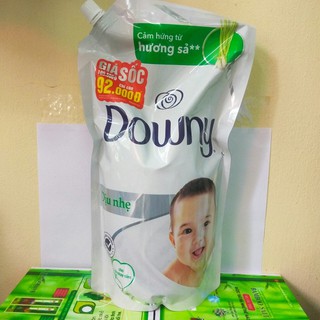 Nước xả vải Downy 2.4 lít