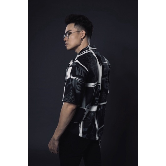Áo sơmi cuban shirt , phom dáng oversize phù hợp cho cả nam và nữ với họa tiết trắng đen cực chất .
