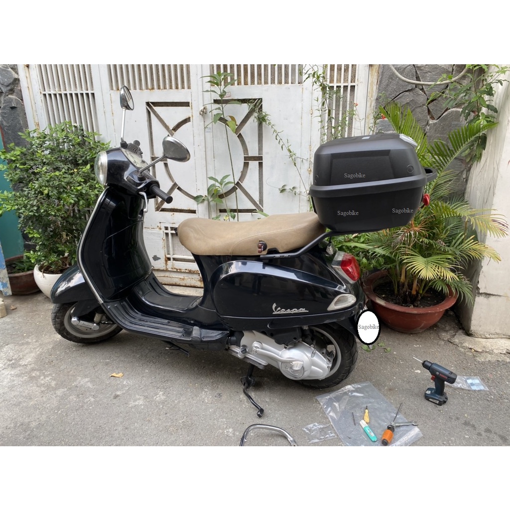 Thùng xe Vespa LX 125 / 150 , thùng Givi E43NTL , baga SR Vespa LX 125 / 150 , hàng chính hãng, bảo 
