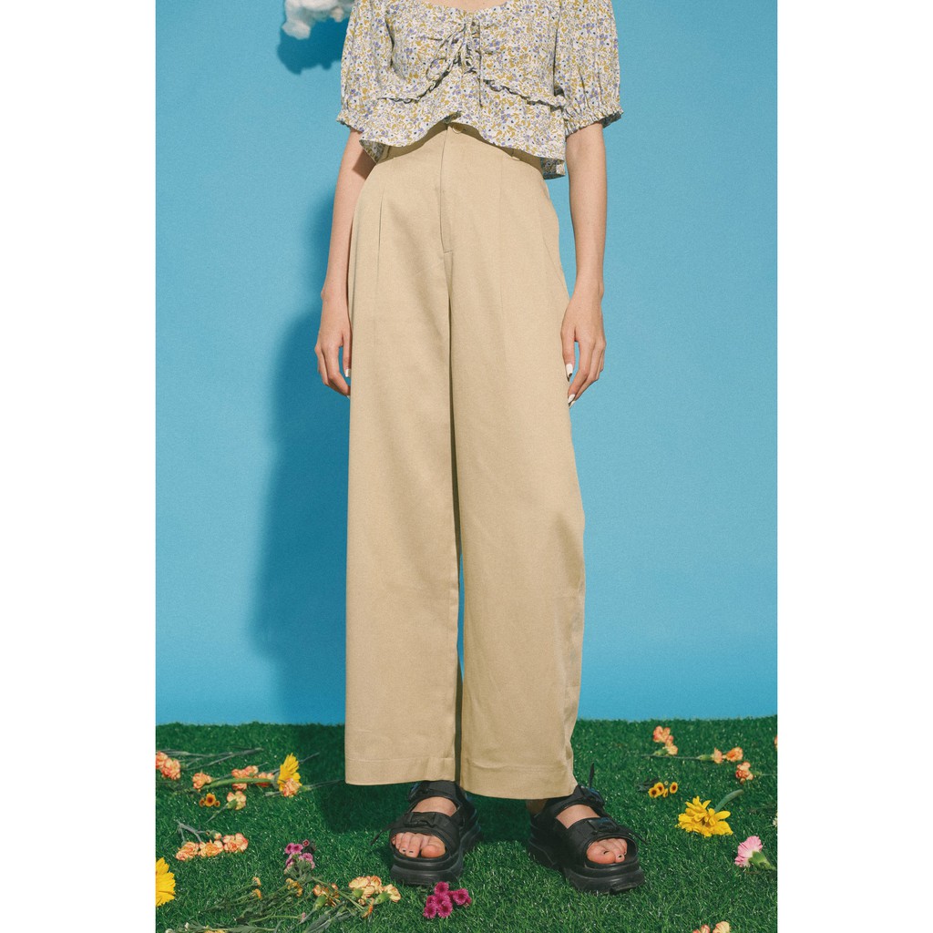 Quần dài ống suông xếp ly thời trang GAGO side pocket straight pants màu kem GO3347 | BigBuy360 - bigbuy360.vn