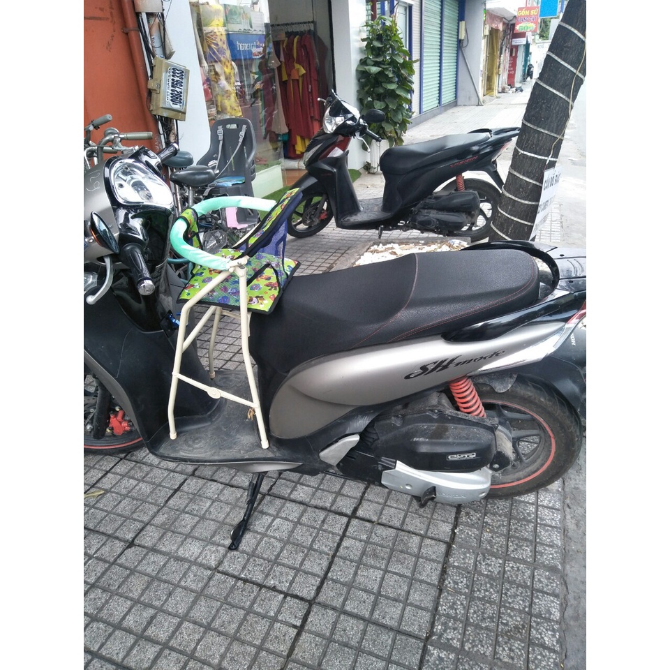 Giao Hỏa tỐc Ghế ngồi xe máy cho bé xe Sh mode có vòng
