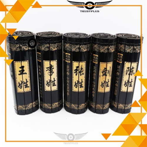 Sách trúc cuộn trang trí bàn trà đạo