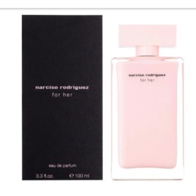 Nước hoa Narciso Rodriguez for her, nhẹ nhàng với mùi hương cây cỏ tươi mới và đậm đà và dễ chịu