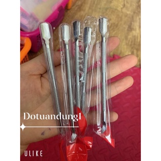 cây đẩy da inox dùng làm móng nail