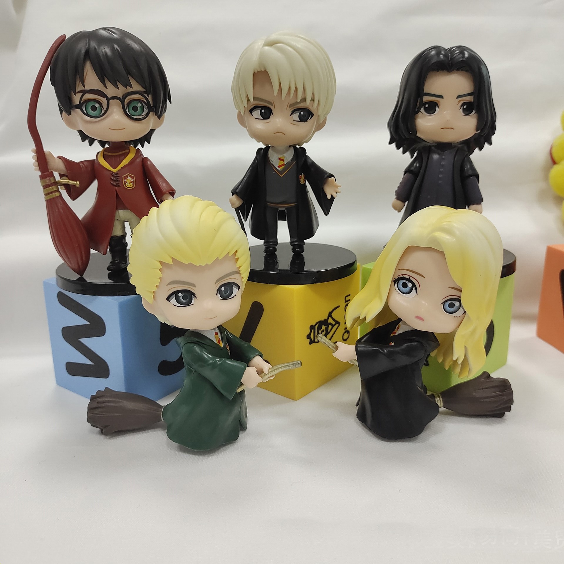 5 Mô Hình Nhân Vật Phim Harry Potter Bằng Pvc